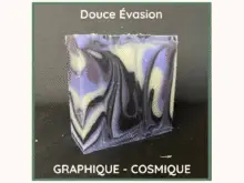 Douce Évasion Graphique : Savon Surgras Patchouli & Orange Douce (Nuance Cosmique)